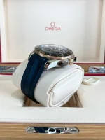 Seamaster Diver 300m CHRONOGRAPH Sedna™ Gold Black 44mm - Image 9