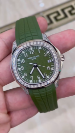 Patek Philippe Aquanaut 5167 300G 010 Black & Green & Brown 40mm - Image 13