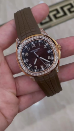 Patek Philippe Aquanaut 5167 300G 010 Black & Green & Brown 40mm - Image 23