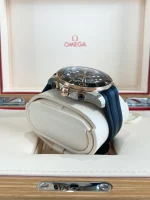 Seamaster Diver 300m CHRONOGRAPH Sedna™ Gold Black 44mm - Image 8