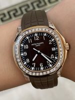 Patek Philippe Aquanaut 5167 300G 010 Black & Green & Brown 40mm - Image 25