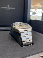 Vacheron Constantin Overseas Watch Chronograph Ref. # 5500V/110A-B481 - Image 6